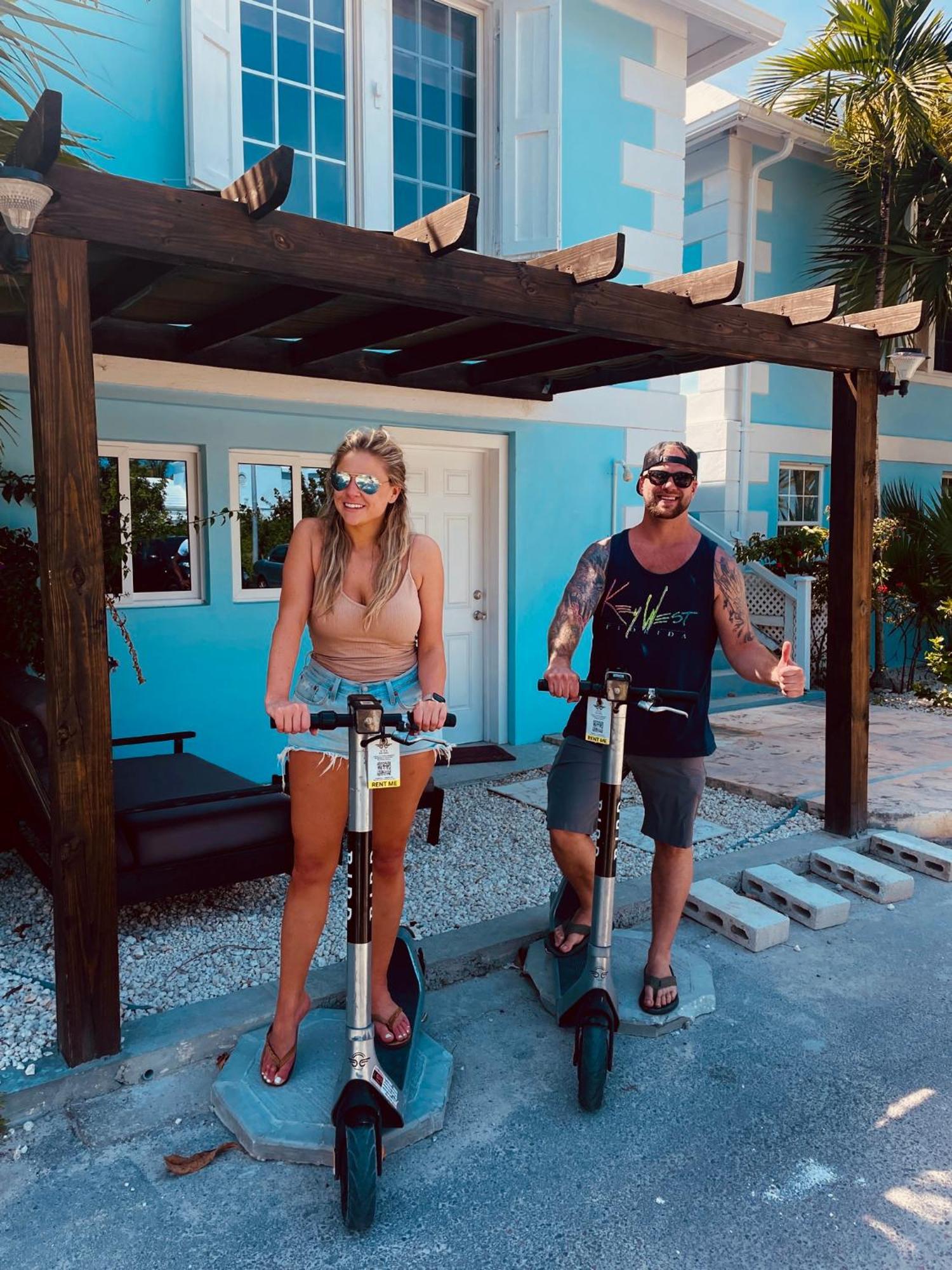 Studio, 100 Feet From The Beach Насау Екстериор снимка